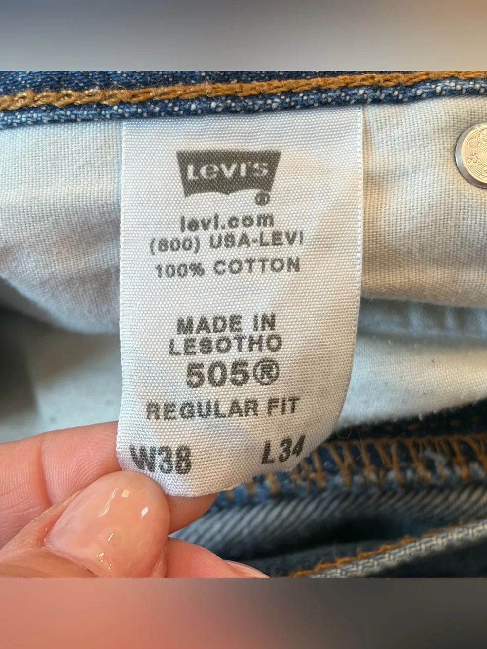 Vintage Y2K Levi’s 505 Regular Fit Faded Distressed Denim Blue Jeans Mens 38x34